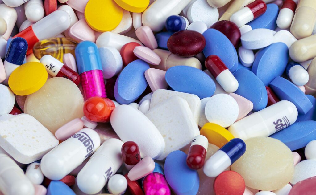 myriam-zilles-KltoLK6Mk-g-unsplash various pills