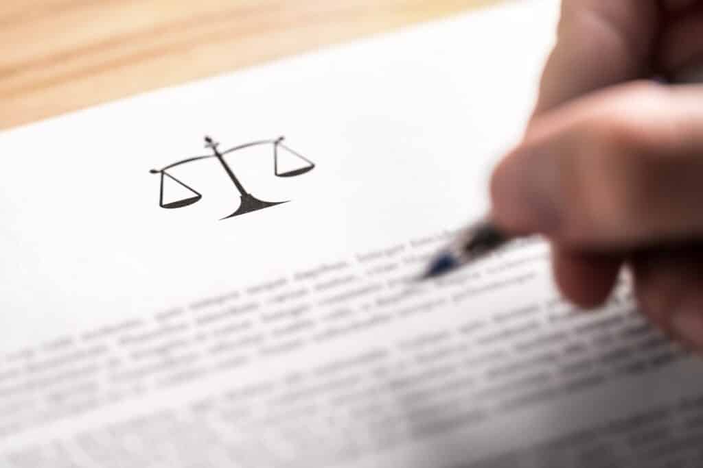 Understanding the Role of a Contract Lawyer in Divorce Cases